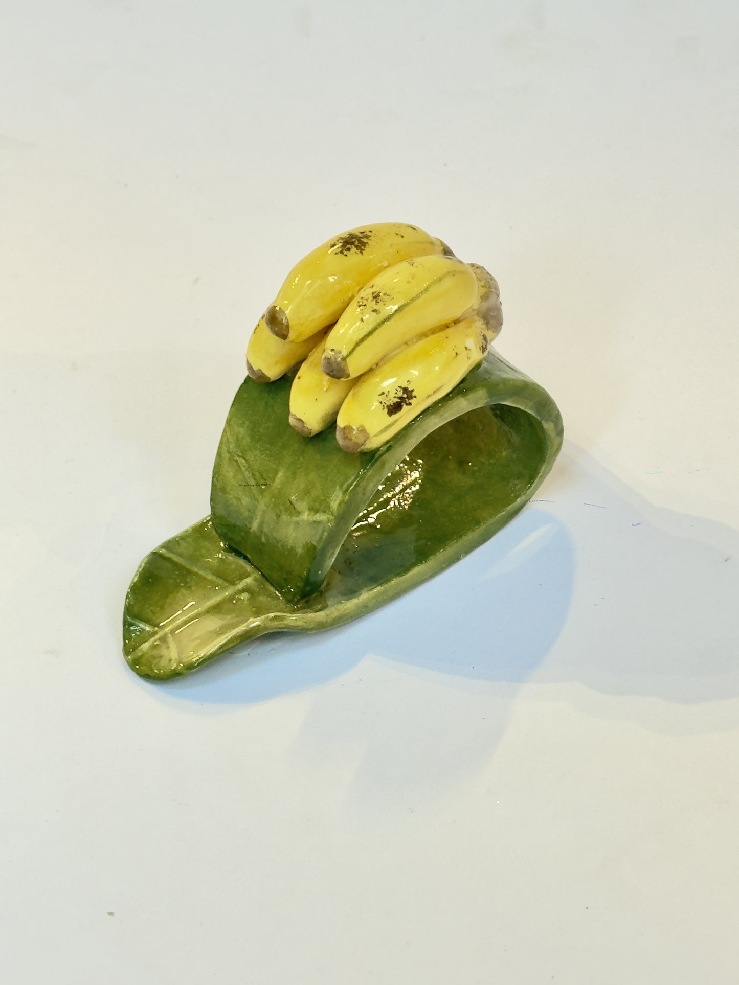 Porta-guardanapo em Cerâmica Bananas na Folha