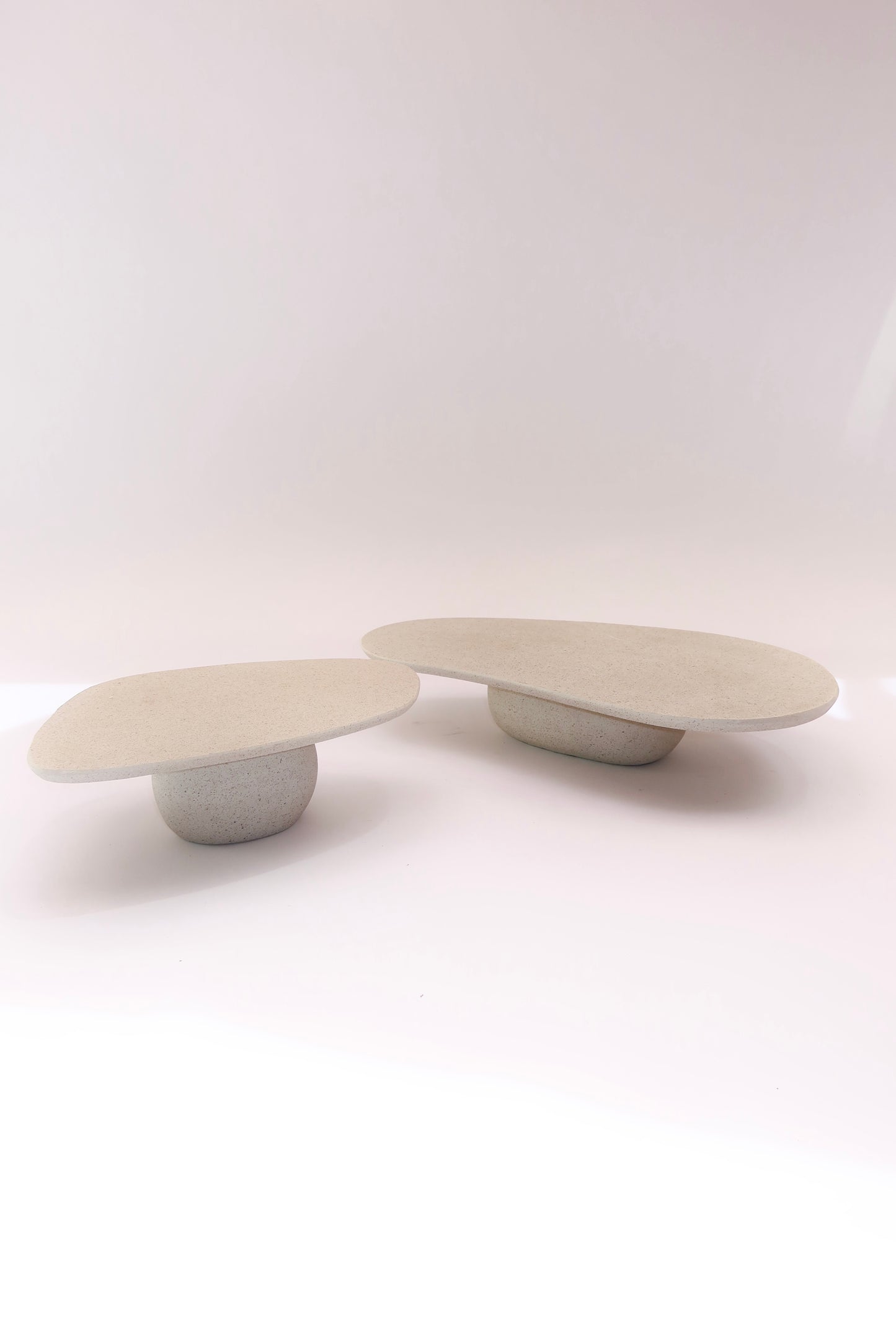 Centro de Mesa em Poliresina Textura Granitada