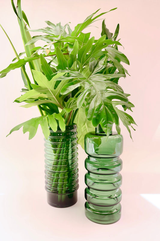 Vaso em Vidro Translúcido Design Escalonado