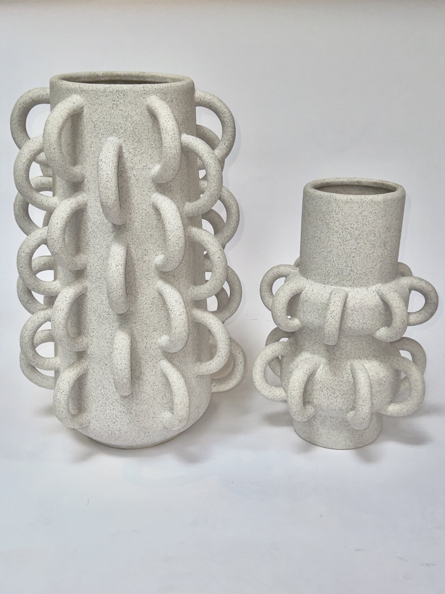 Vaso de Cerâmica Escultural Anéis