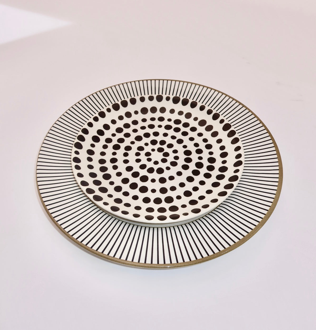 Conjunto 6 pratos sobremesa bolinhas 21cm