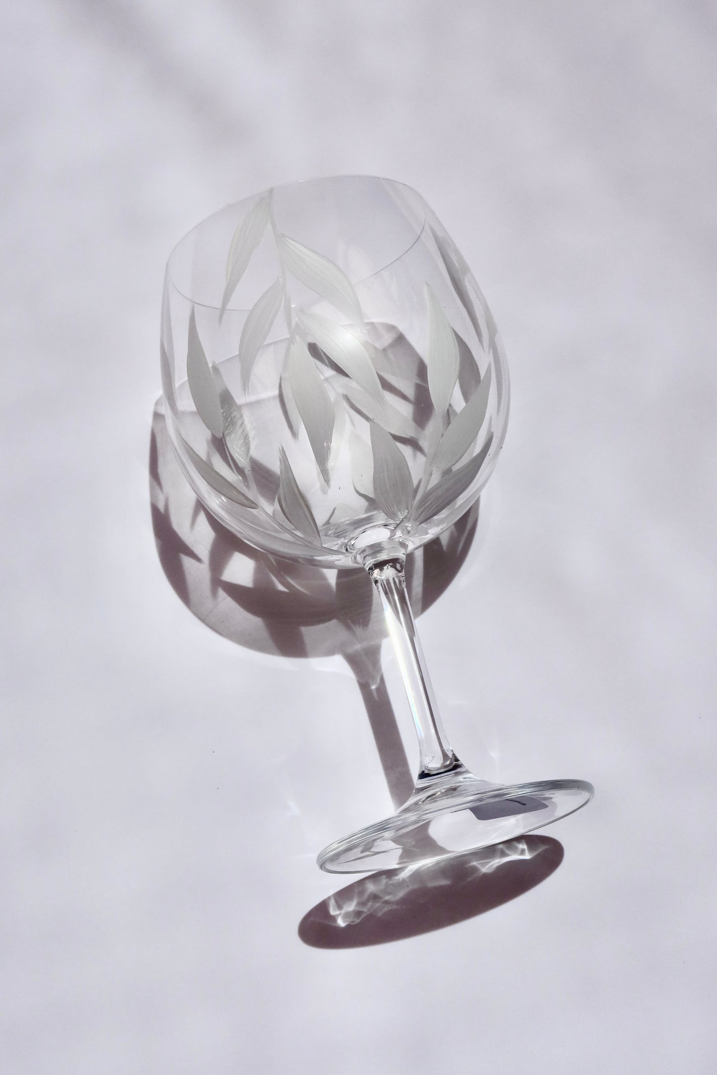 Taça de Cristal Foglia Branca 600ml
