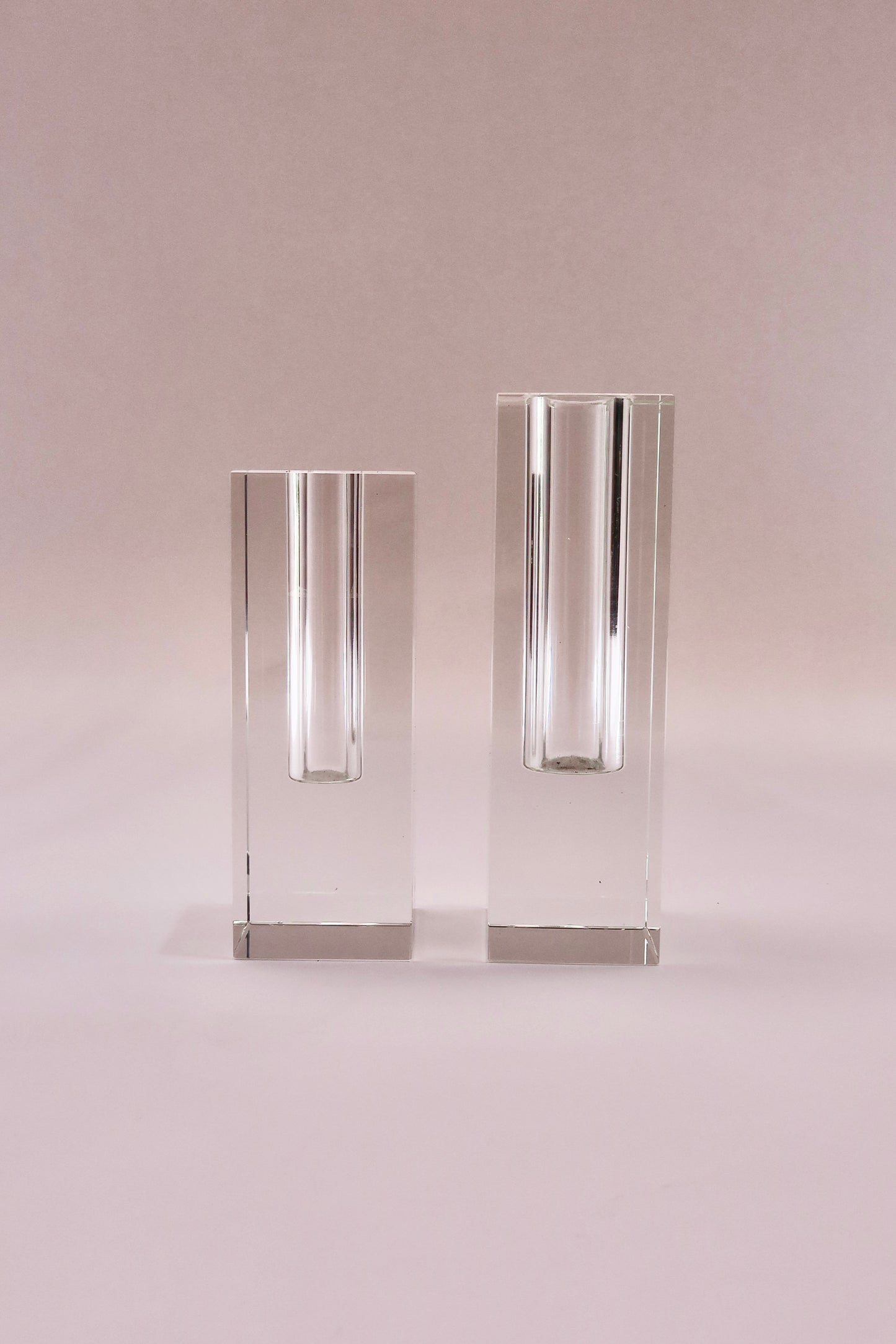 Vaso Solitário Quadrado em Cristal Lapidado